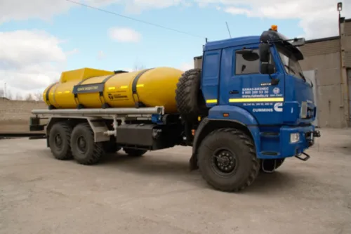 Автоцистерна для перевозки удобрений КАС ЖКУ